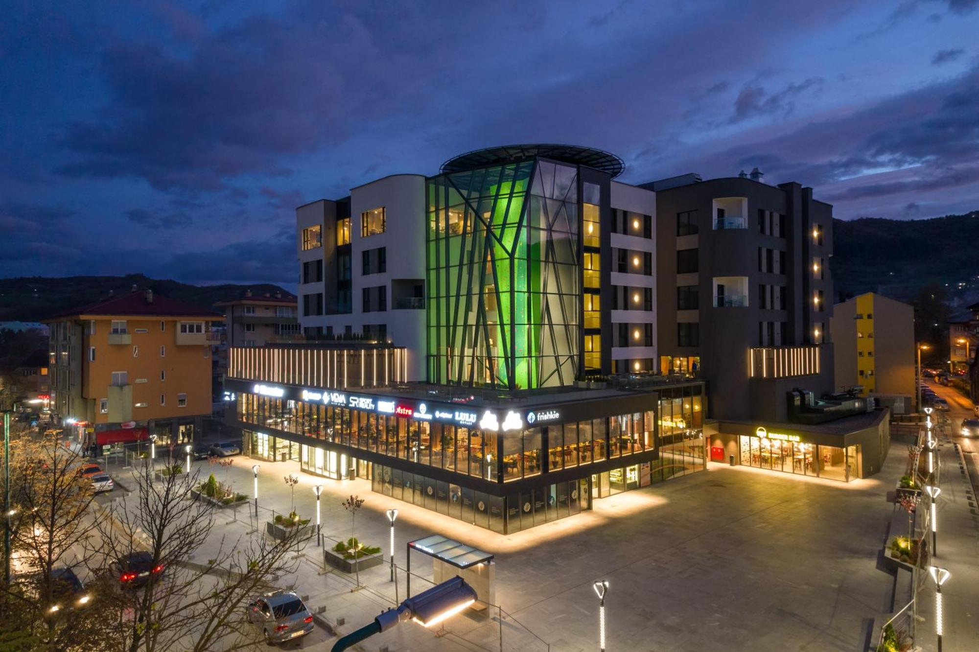 Hotel Vema Visoko Exteriör bild